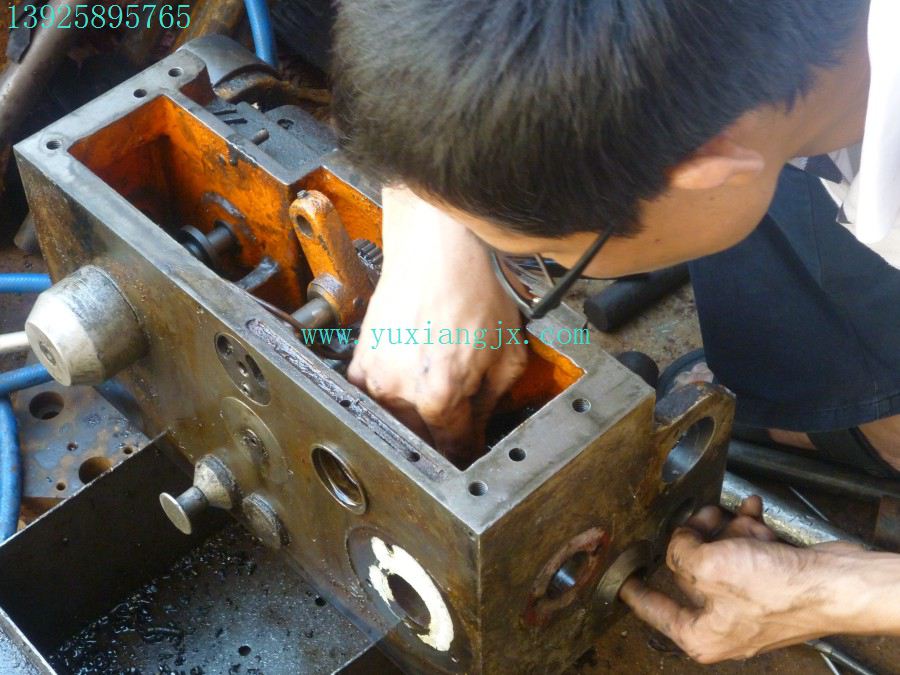 數(shù)控機床維修滾珠絲杠副的維護